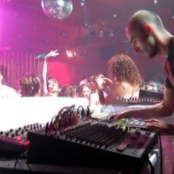 Ryan Davis - The Wolve (Nhar Remix)