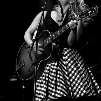 Nell Bryden - Couldn't Love You More