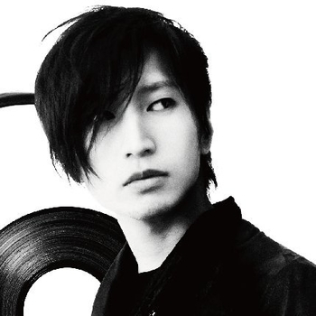 Tasadi & Nhato - Time Ticks Away