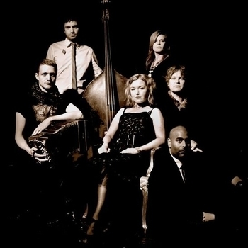 New Tango Orquesta - Tango For Trasig Docka