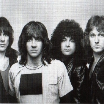 New England - Hello, Hello, Hello