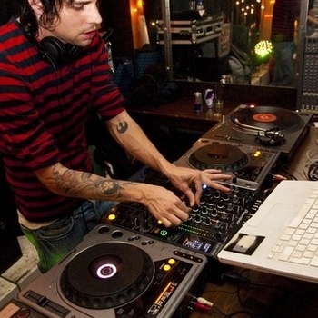 Niko Schwind - Zugvögel