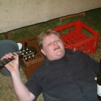 Nowa - Power Integration (Original Mix version2) вот оно,воплощение клубной энергии!заводной убойный Тrаnсе!игра синтов,басовая партия,всё на уровне!