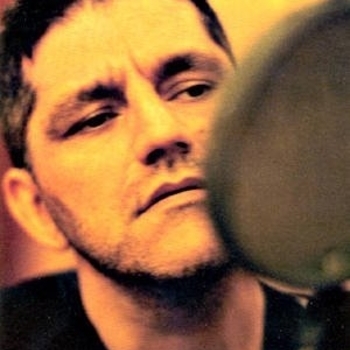 Артист Nikos Portokaloglou