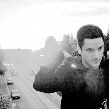 Orkidea & JS16 - Hale Bopp