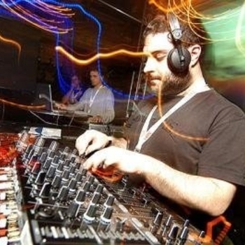 OZGUR CAN and STIAN KLO - Luremus