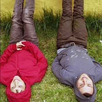 Артист Parachutes