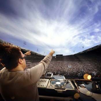 Planet Perfecto - Bullet in the Gun 2000 (club mix)