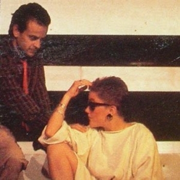 Primadonna - Flashing on the floor