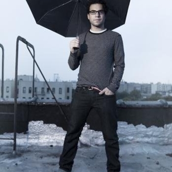 Plushgun - Dancin In A Minefield (ОСТ из фильма "Красавчик 2 / Zweiohrkuken")