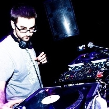 Piek - Is Coming (Grosstone Remix)