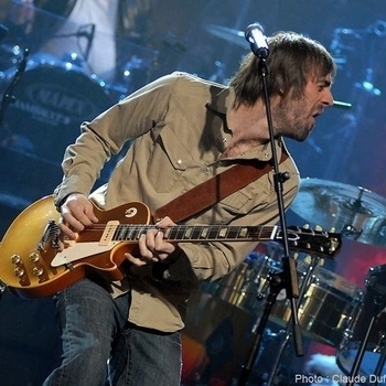 Pat The White - Kiss From Your Sister