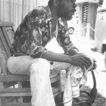 Peter King - B3 - Gyinmi Komo