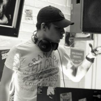 Mac Vaughn - Facts About Polar Bears (Novox Mix)