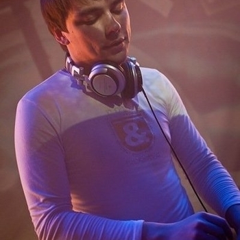 Progressiver - Searching For The Truth (Original Mix)