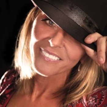 Robin Rogers - I Know I Done Wrong