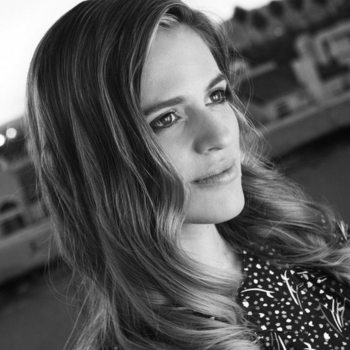 Rachel Diggs - Hands of Time (музыка из сериала "Милые обманщицы" / "Pretty Little Liars") (3 сезон, 1 серия)