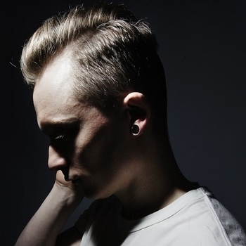 Rockwell Feat. Kito & Sam Frank - Childhood Memories (Metrik remix)