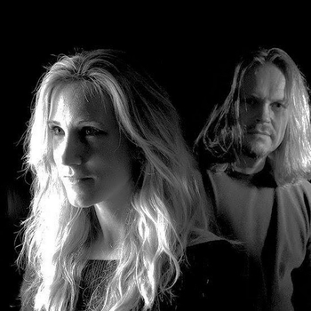 Roisin and Celtic Spirit - Orinoco Flow