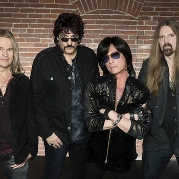 Артист Rated X