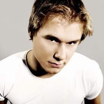 Armin Van Buuren presents Rising Star - Clear Blue Moon