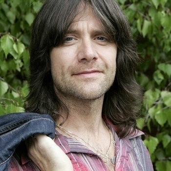 Артист Robert Wells