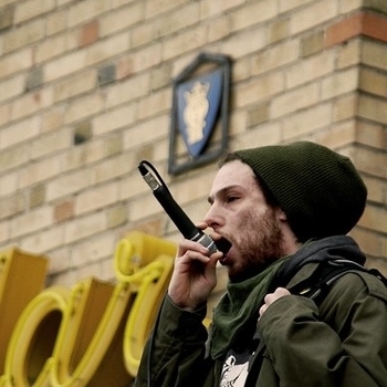 Ras Cricket - Ser Hur Dom Mördar