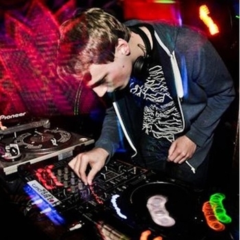 Ruffhouse & Clarity - – Persecute (cut)