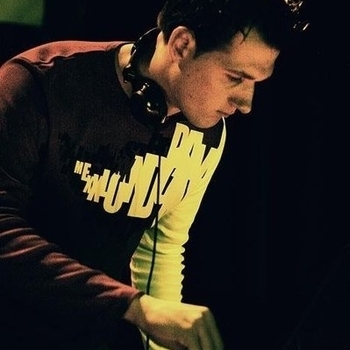 Ronski Speed & Syntrobic feat. Renee Stahl - See The Future (Cut From Corsten Set)-enTc