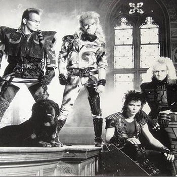 Rogue Male - On the Line