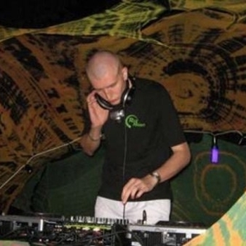 Roof Raiser - Junk Keeper