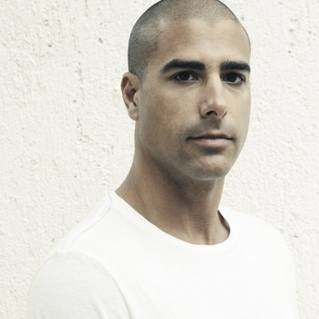 Russ Yallop - Darkside Radio (Eskuche & Nu Sky Remix)