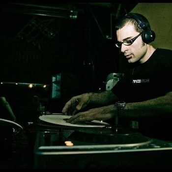 Richie Gee - Xtremely Not Xtreme