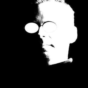 Red Devil - еще один електро хаус