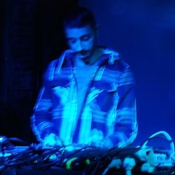 Tilt feat. Maria Nayler - My Release (Extended Mix)