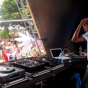 Gotye - Somebody That I Use To Know (Radioactive Project Remix)