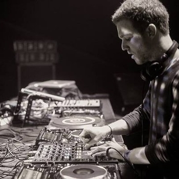 Артист Roman Poncet