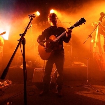 Railroad Earth - 'Neath the Stars