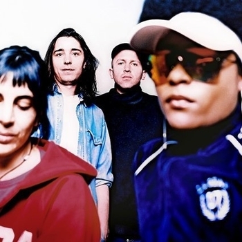 Up, Bustle & Out - Por eso Quiero