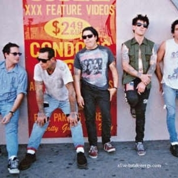 U.S. Bombs - Bloody Rag