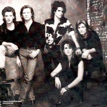 Urgent - Pain (Love Is A Victim)