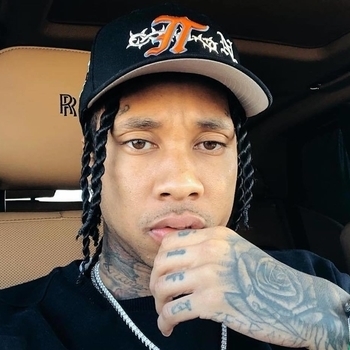 Urban and Taina - Hollywood (Extended) (Single 2019)