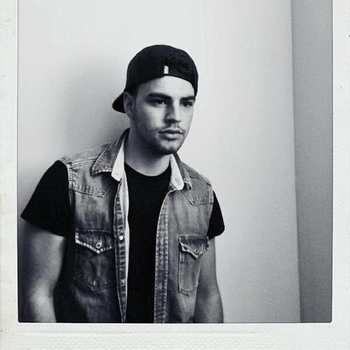 Vario Volinski - Sky and Sand (Edit) 10.3.2014 available as Facebook Download