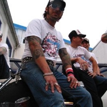 V8 Wankers - Hell on Wheels