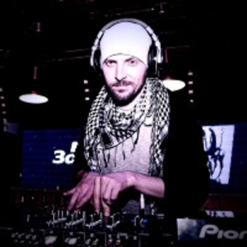 Virtual DJ - Автозвук ... Тестируем буфер xD