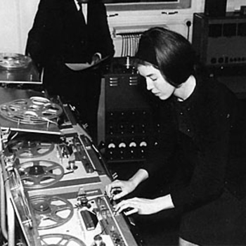 White Noise - Roxette - Listen To Your Heart (White Noise Vs. Beat Controllers RMX)