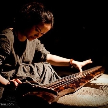 Wu Na - 水影飄花