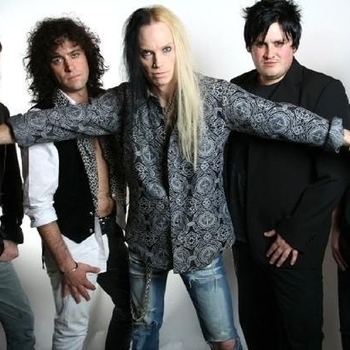 White Widdow - Stranded