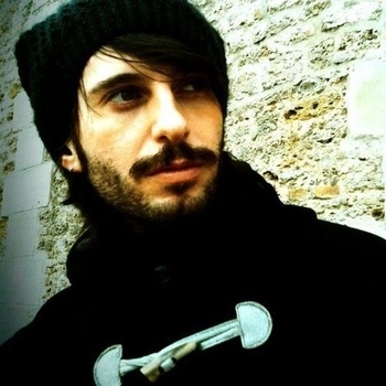 William Medagli and Thallulah, Lorenzo Lombardi - Strange Birds (2015)