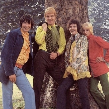 World Of Oz - The Hum-Gum Tree